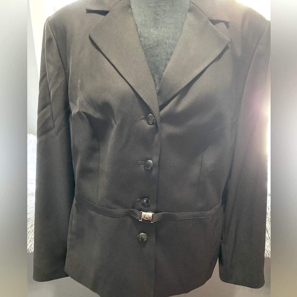 Women’s 2pc Skirt Suit